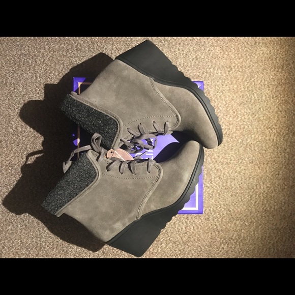 🆕 White Mountain {KOKO} Suede Wedge Heel Faux Fur Lined Booties - Picture 8 of 15